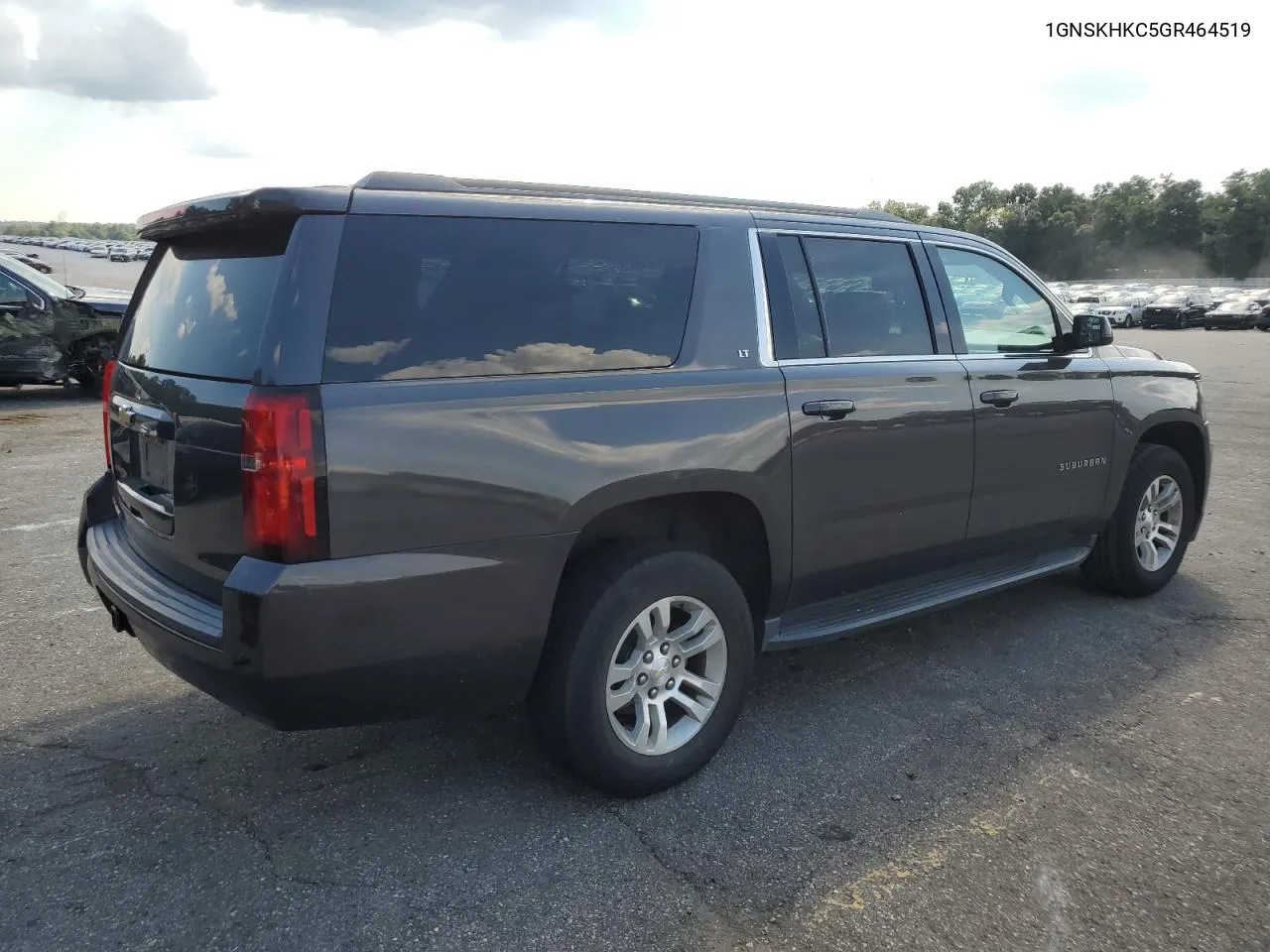 2016 Chevrolet Suburban K1500 Lt VIN: 1GNSKHKC5GR464519 Lot: 72758014