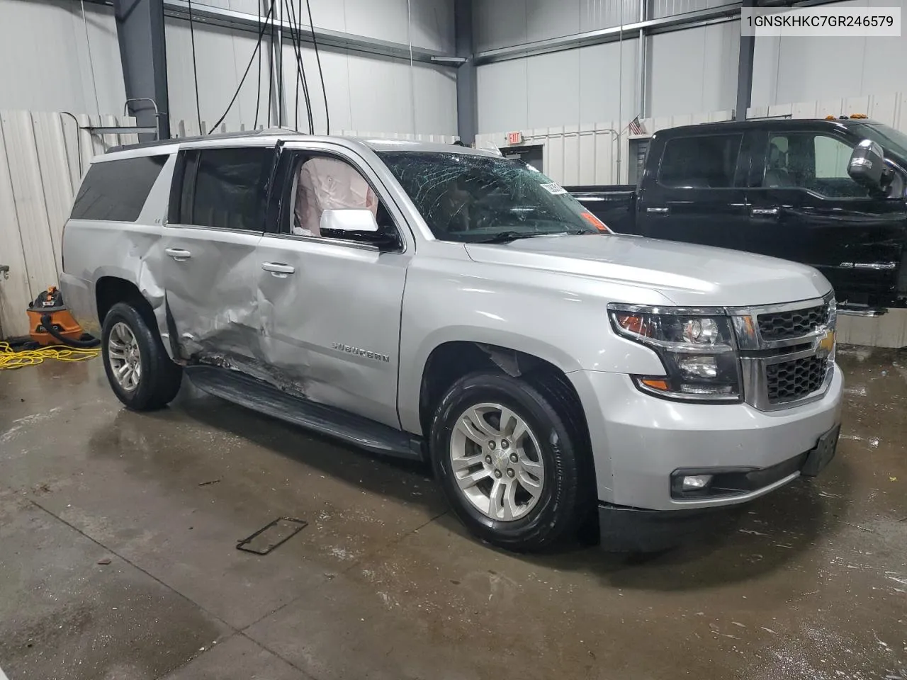 1GNSKHKC7GR246579 2016 Chevrolet Suburban K1500 Lt