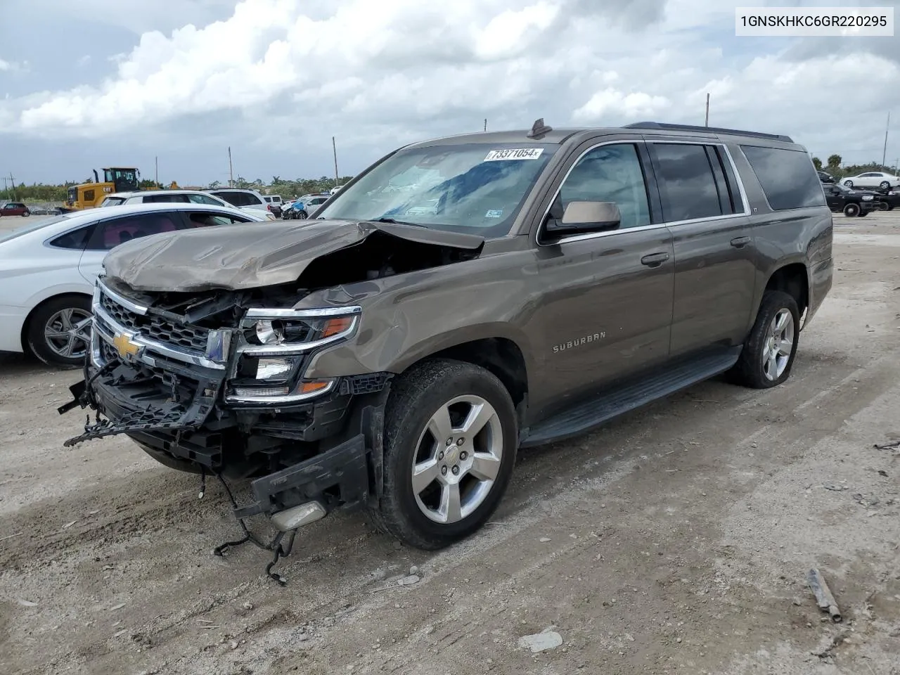 2016 Chevrolet Suburban K1500 Lt VIN: 1GNSKHKC6GR220295 Lot: 73371054