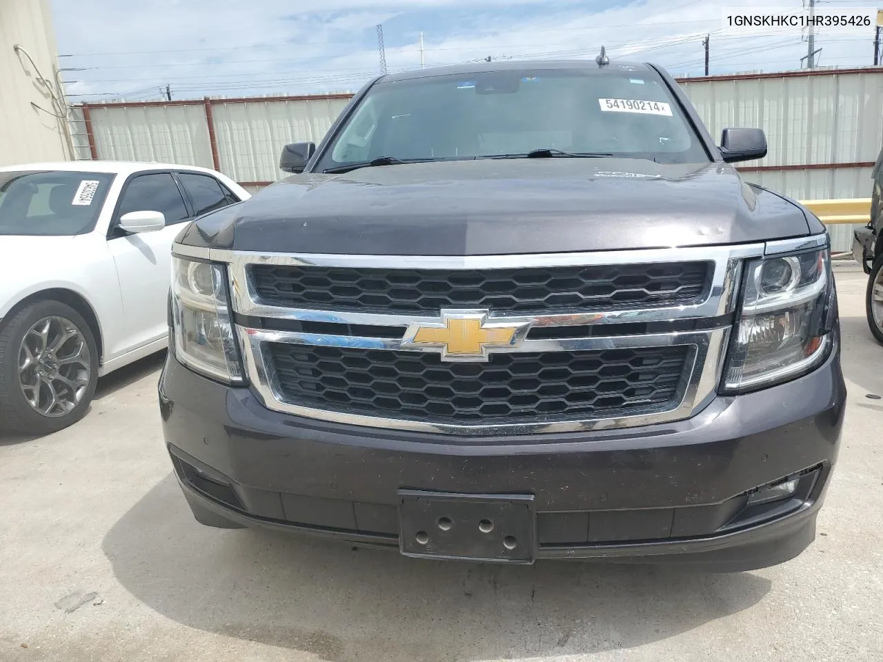 2017 Chevrolet Suburban K1500 Lt VIN: 1GNSKHKC1HR395426 Lot: 54190214