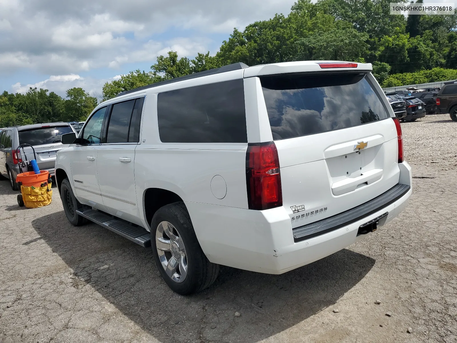 2017 Chevrolet Suburban K1500 Lt VIN: 1GNSKHKC1HR376018 Lot: 61325904