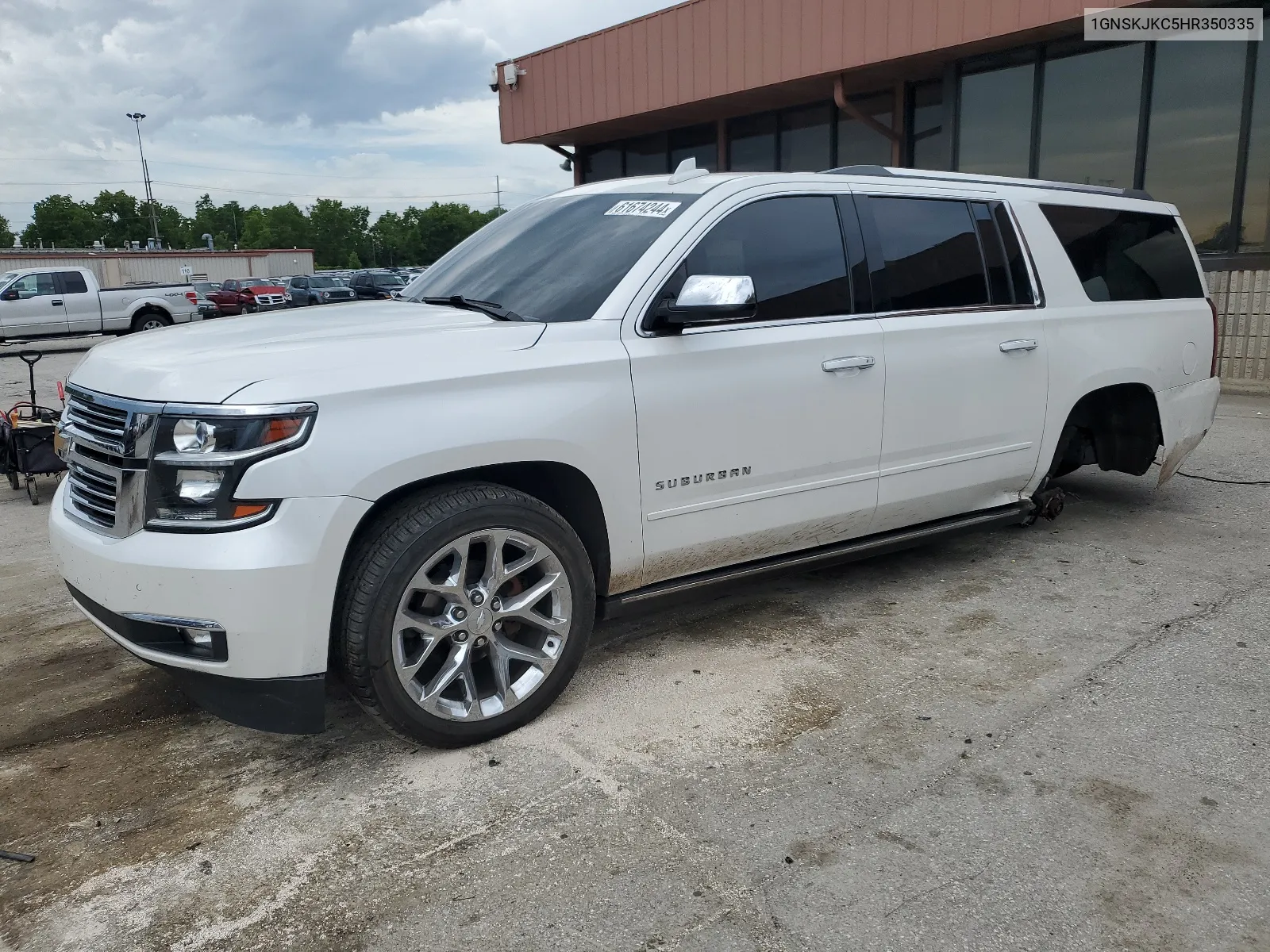 2017 Chevrolet Suburban K1500 Premier VIN: 1GNSKJKC5HR350335 Lot: 61674244