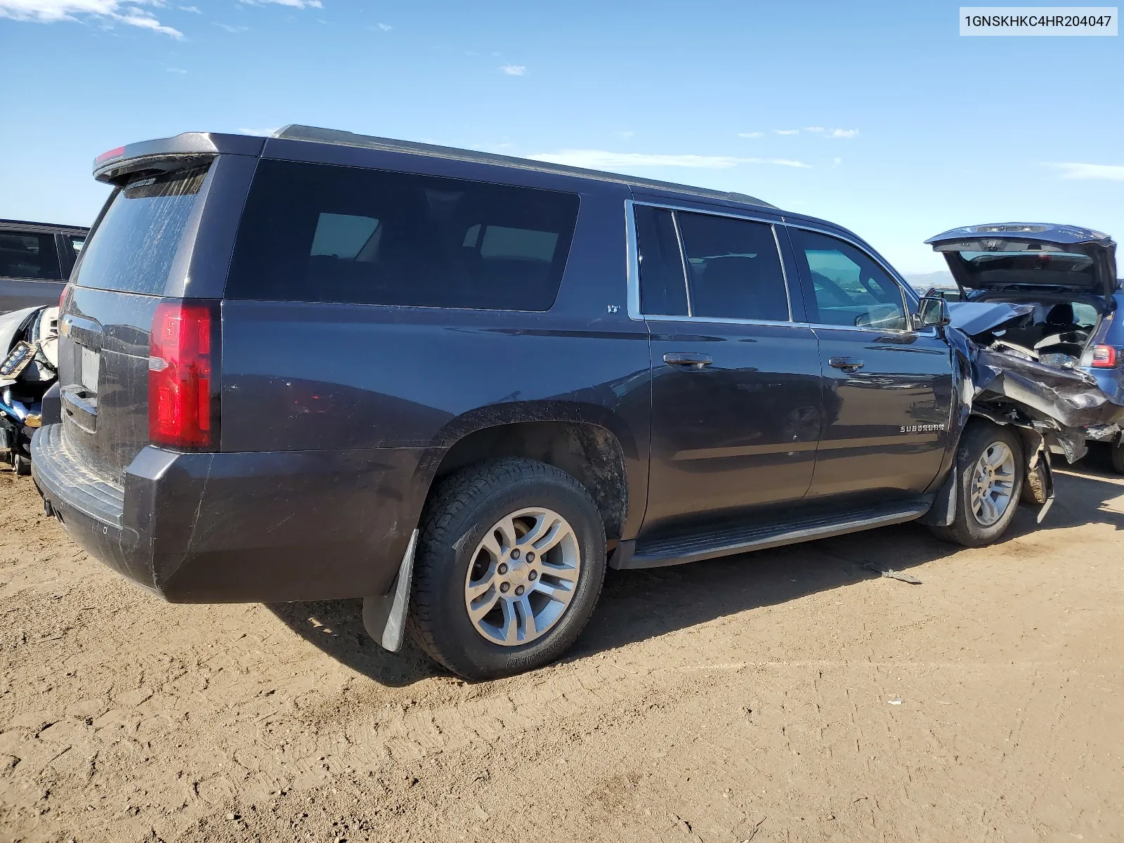 1GNSKHKC4HR204047 2017 Chevrolet Suburban K1500 Lt