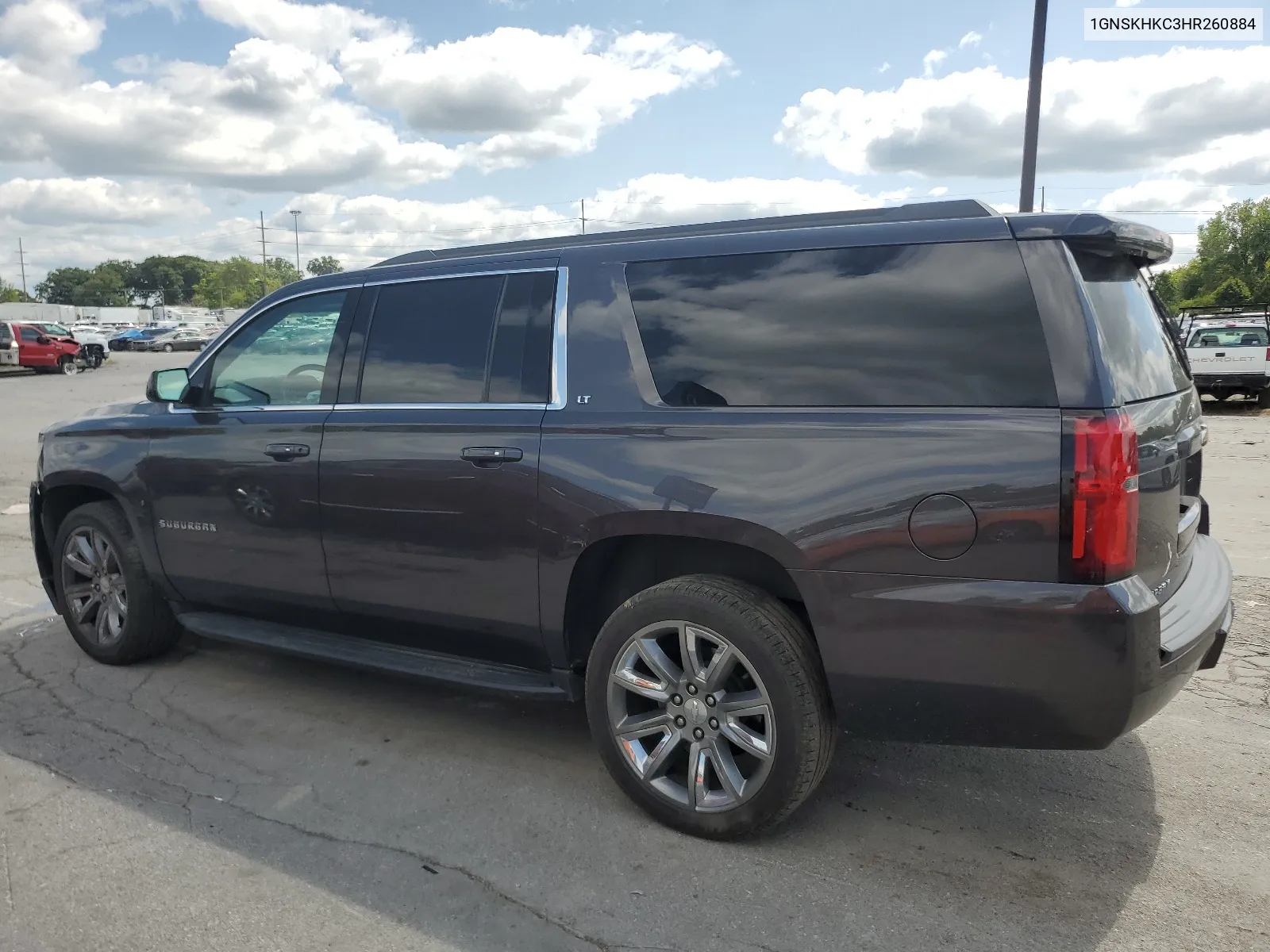 2017 Chevrolet Suburban K1500 Lt VIN: 1GNSKHKC3HR260884 Lot: 68087104