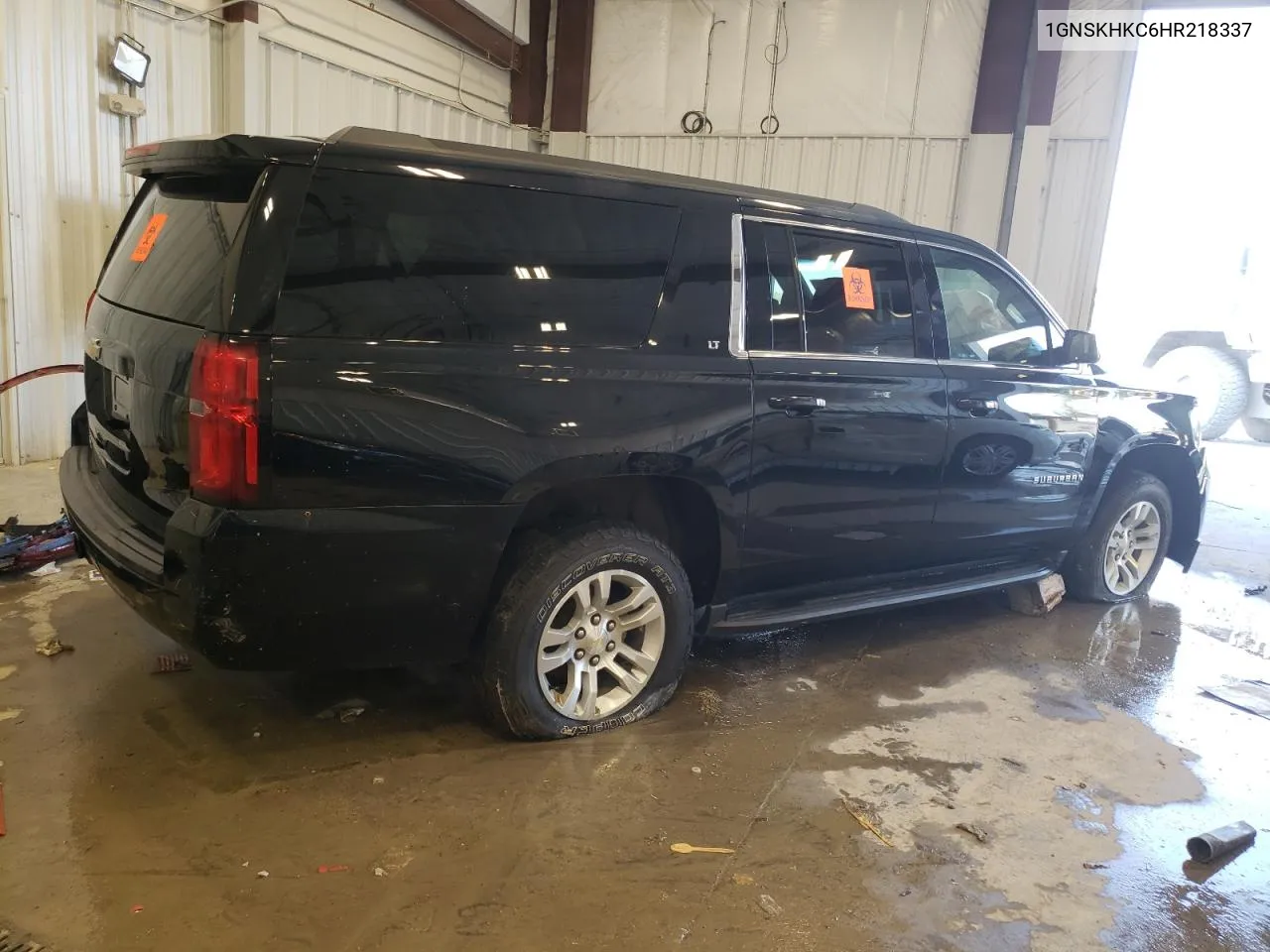 1GNSKHKC6HR218337 2017 Chevrolet Suburban K1500 Lt