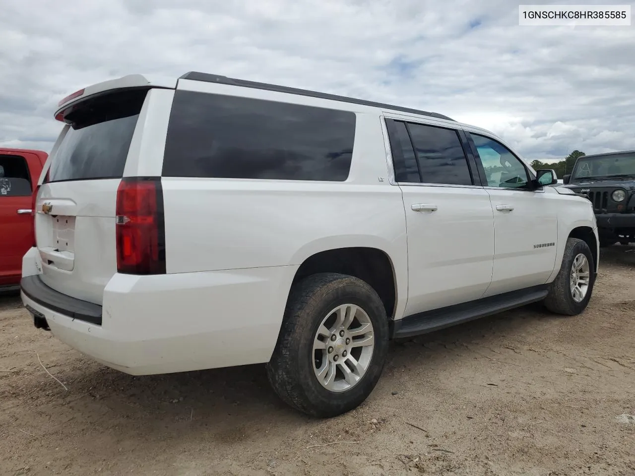 2017 Chevrolet Suburban C1500 Lt VIN: 1GNSCHKC8HR385585 Lot: 71590164