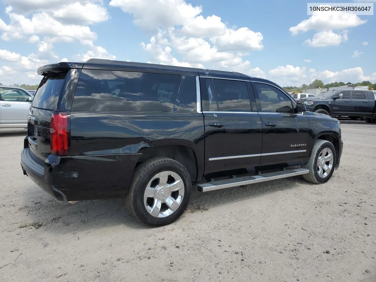 2017 Chevrolet Suburban C1500 Lt VIN: 1GNSCHKC3HR306047 Lot: 72534444