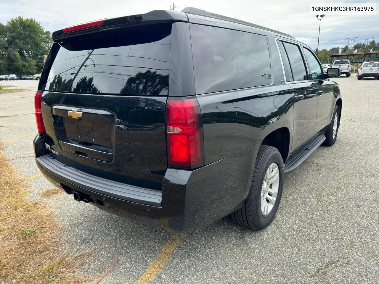 2017 Chevrolet Suburban K1500 Lt VIN: 1GNSKHKC3HR163975 Lot: 73404204