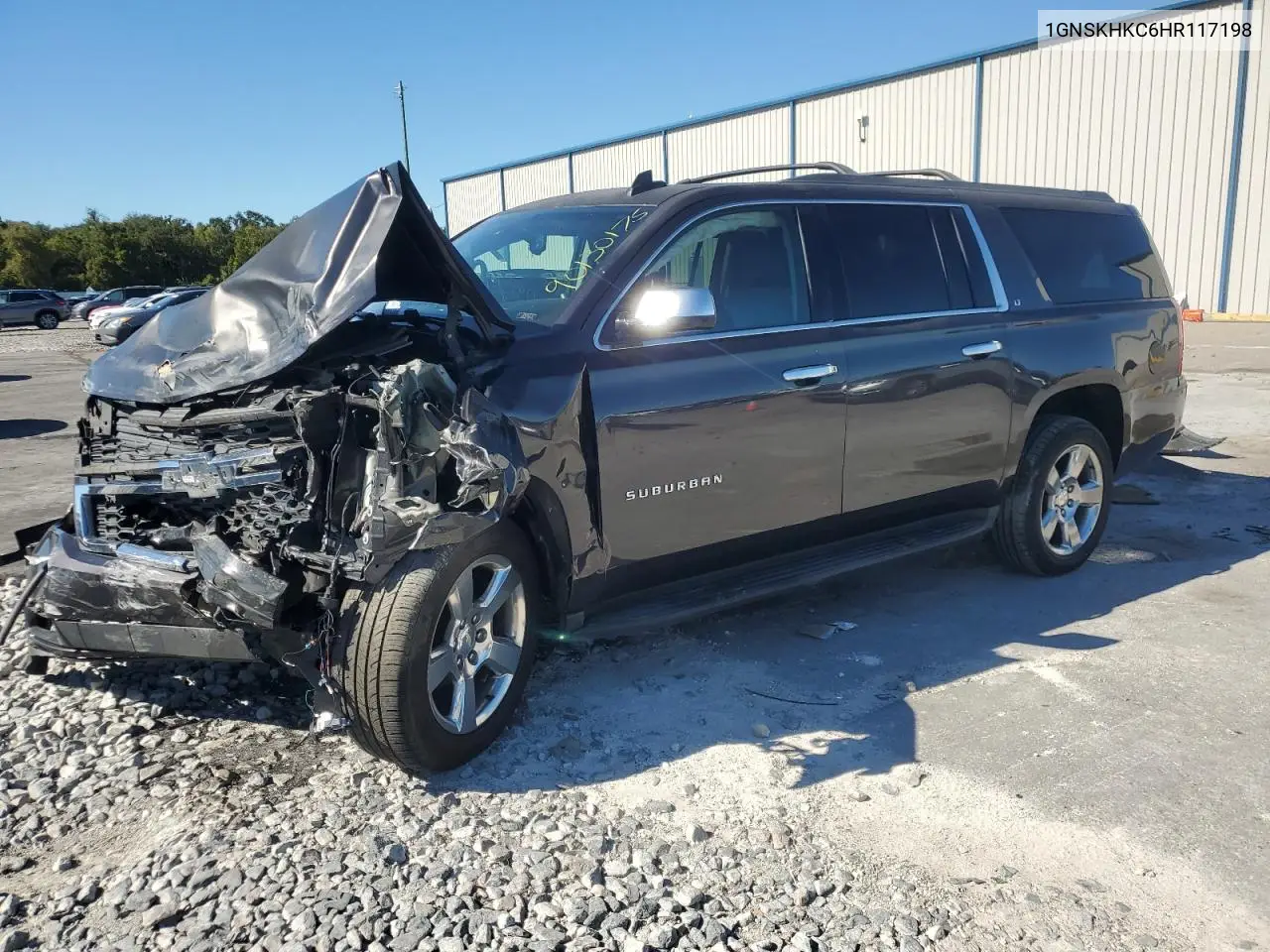1GNSKHKC6HR117198 2017 Chevrolet Suburban K1500 Lt
