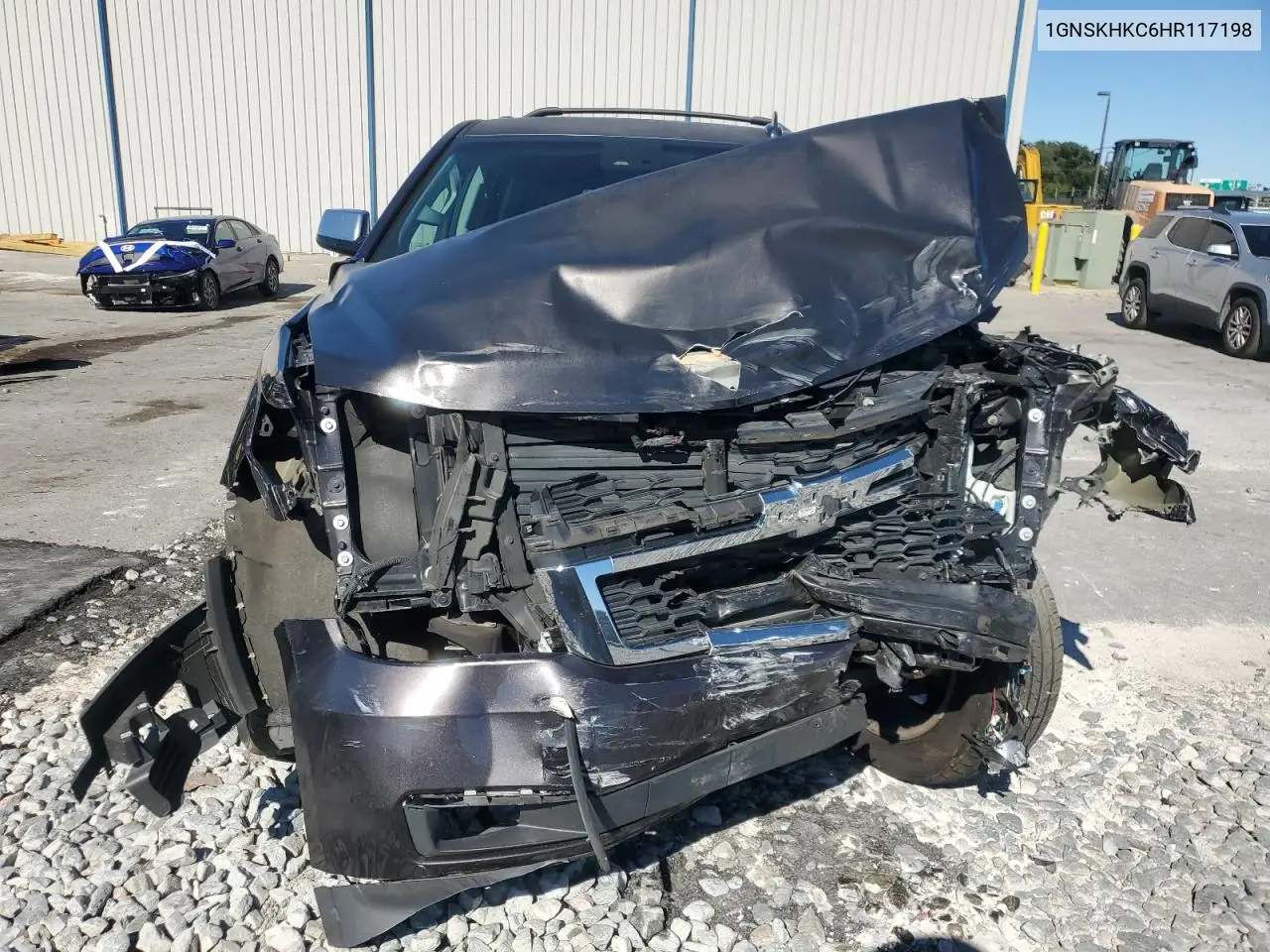 1GNSKHKC6HR117198 2017 Chevrolet Suburban K1500 Lt