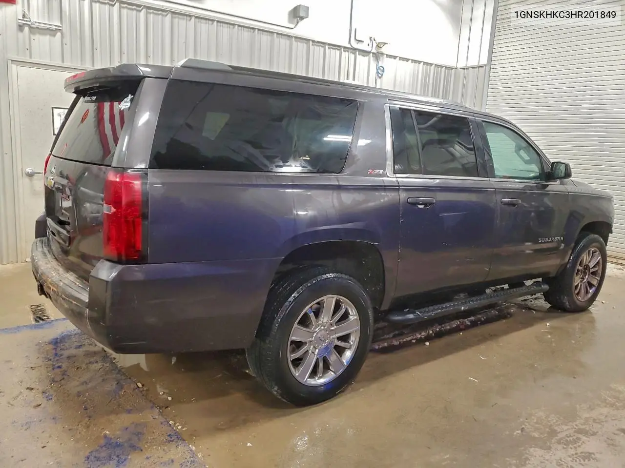 1GNSKHKC3HR201849 2017 Chevrolet Suburban K1500 Lt