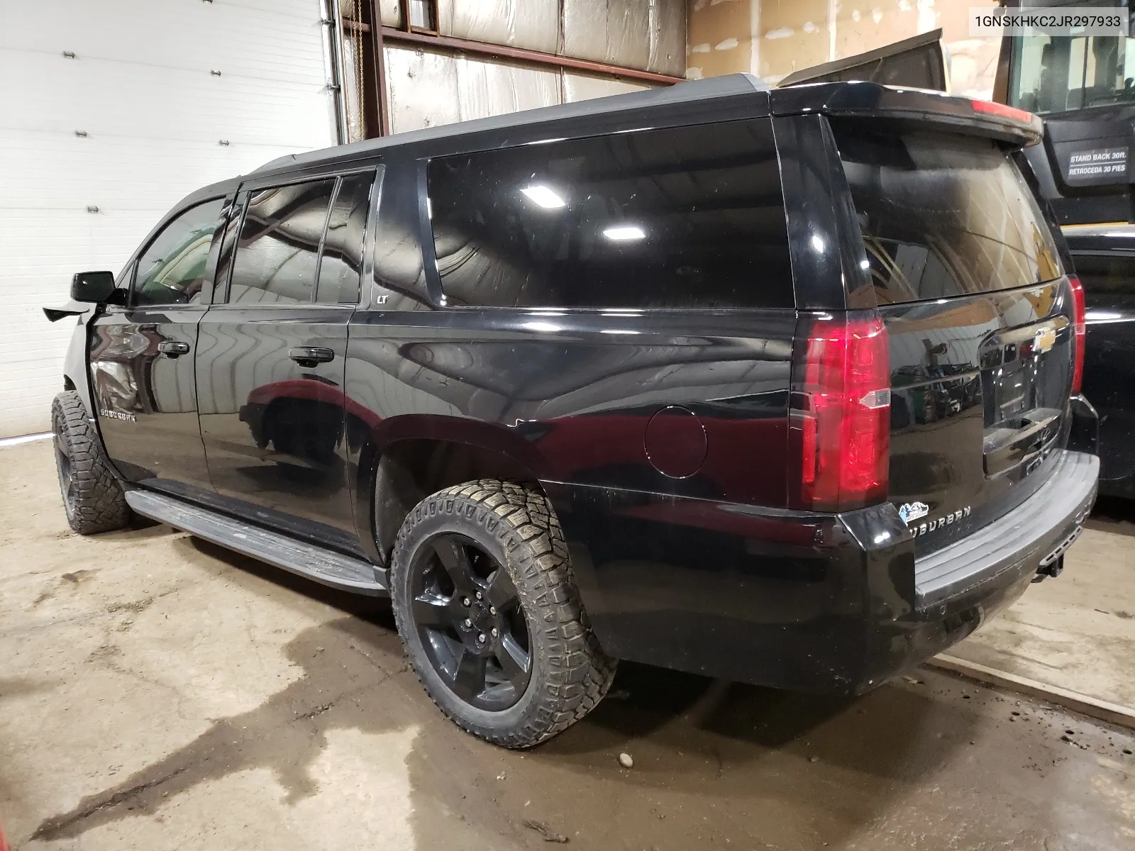 1GNSKHKC2JR297933 2018 Chevrolet Suburban K1500 Lt