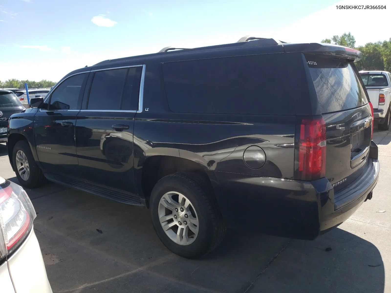 2018 Chevrolet Suburban K1500 Lt VIN: 1GNSKHKC7JR366504 Lot: 66703194