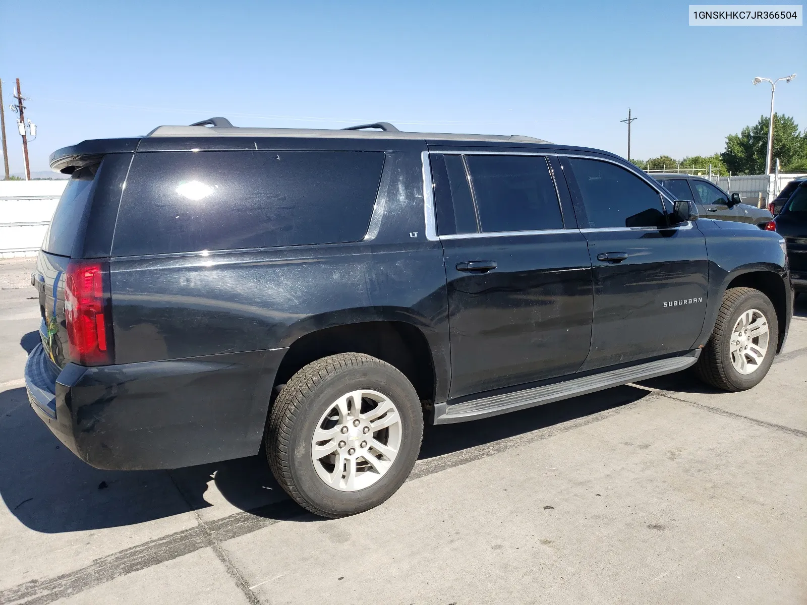 2018 Chevrolet Suburban K1500 Lt VIN: 1GNSKHKC7JR366504 Lot: 66703194