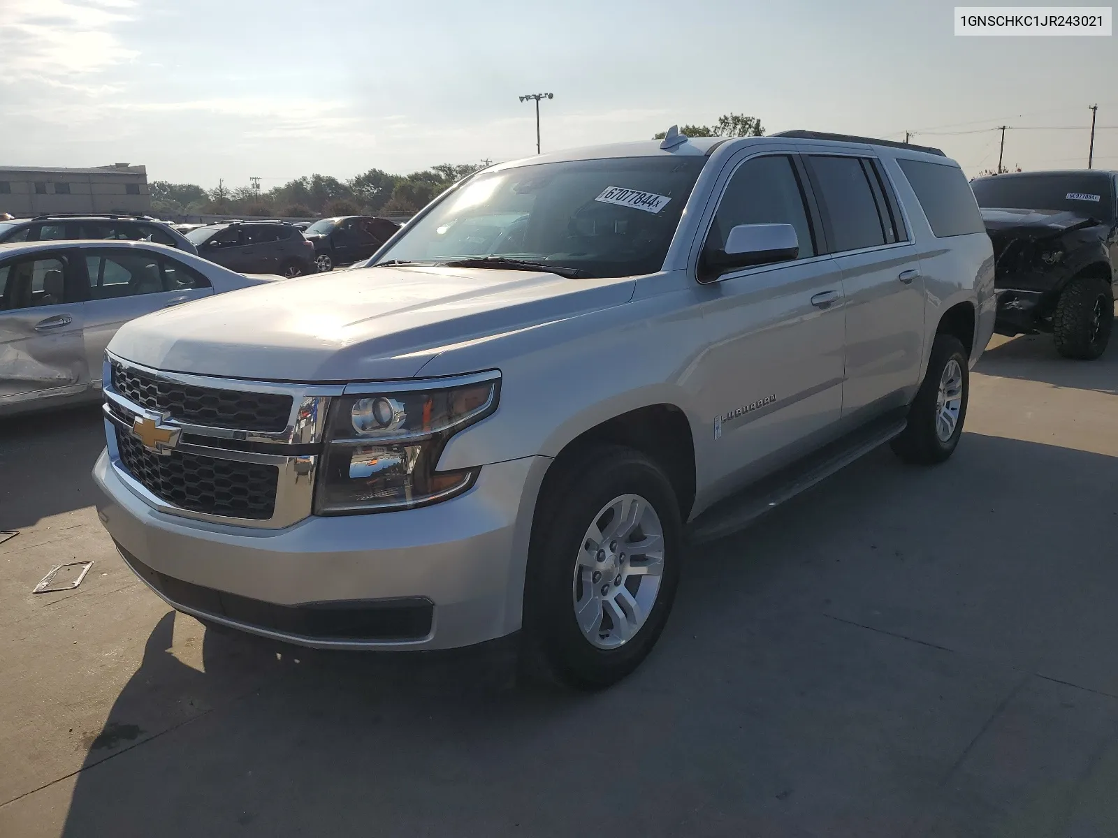 2018 Chevrolet Suburban C1500 Lt VIN: 1GNSCHKC1JR243021 Lot: 67077844