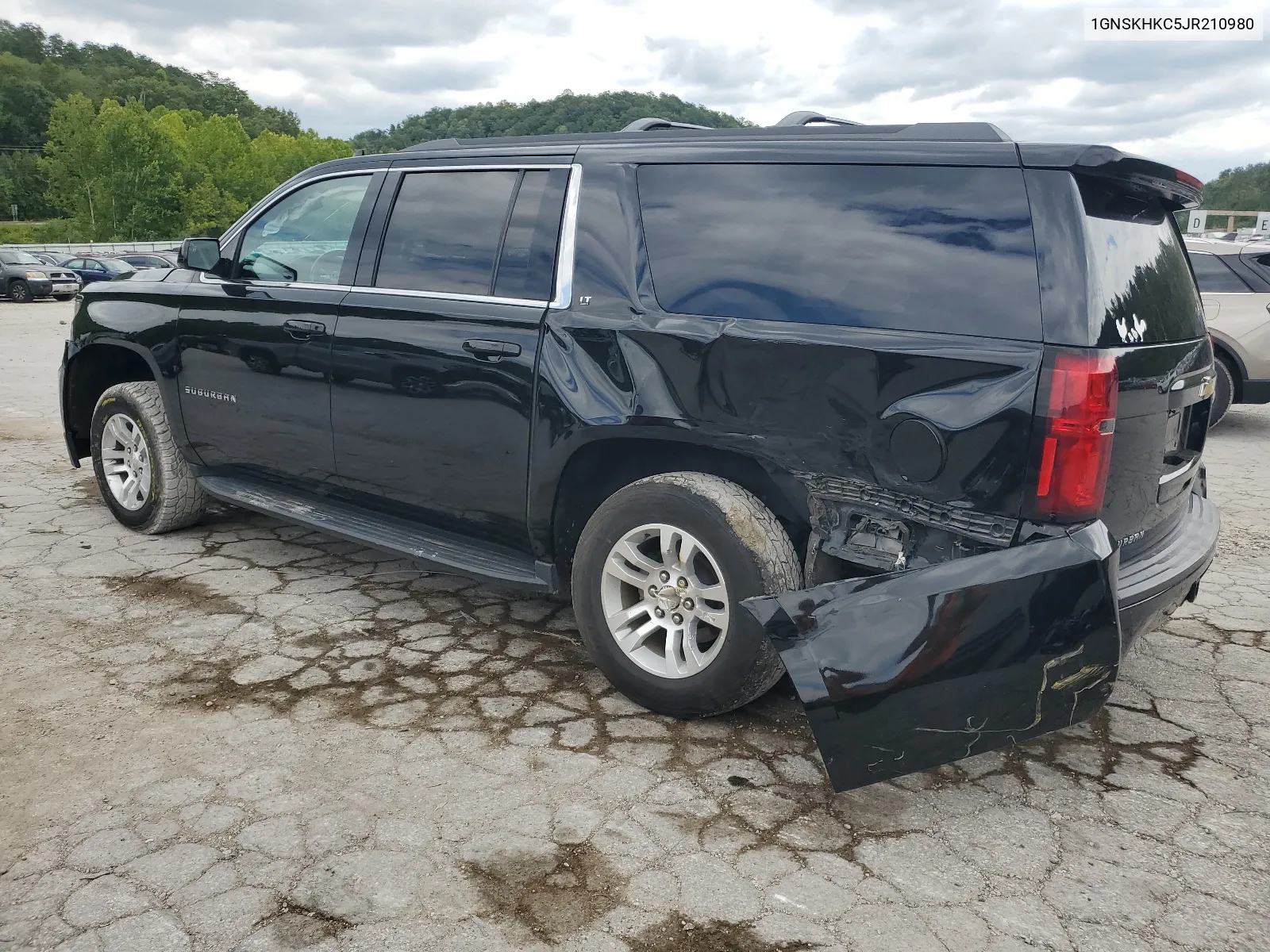 2018 Chevrolet Suburban K1500 Lt VIN: 1GNSKHKC5JR210980 Lot: 68180924