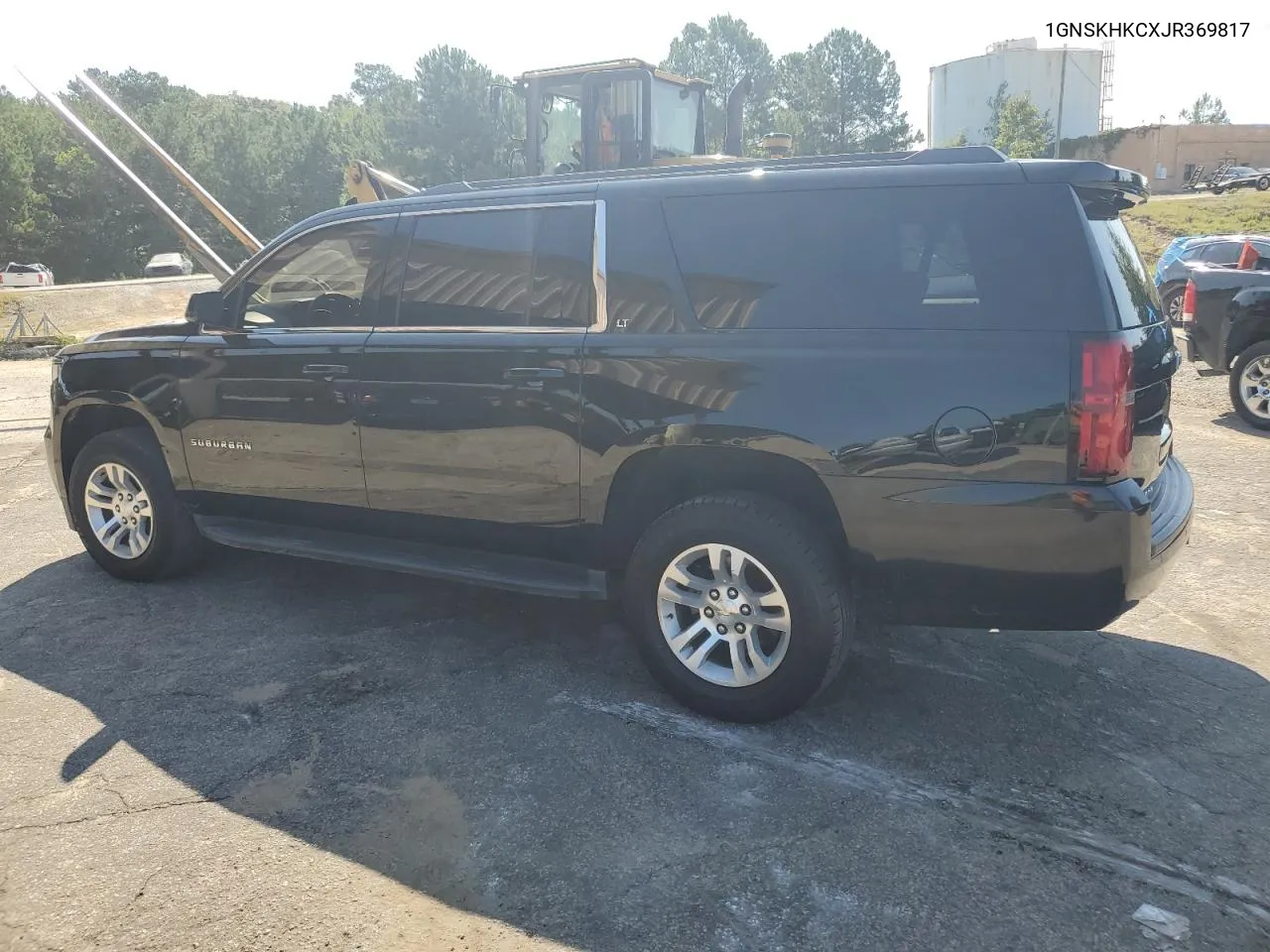 1GNSKHKCXJR369817 2018 Chevrolet Suburban K1500 Lt