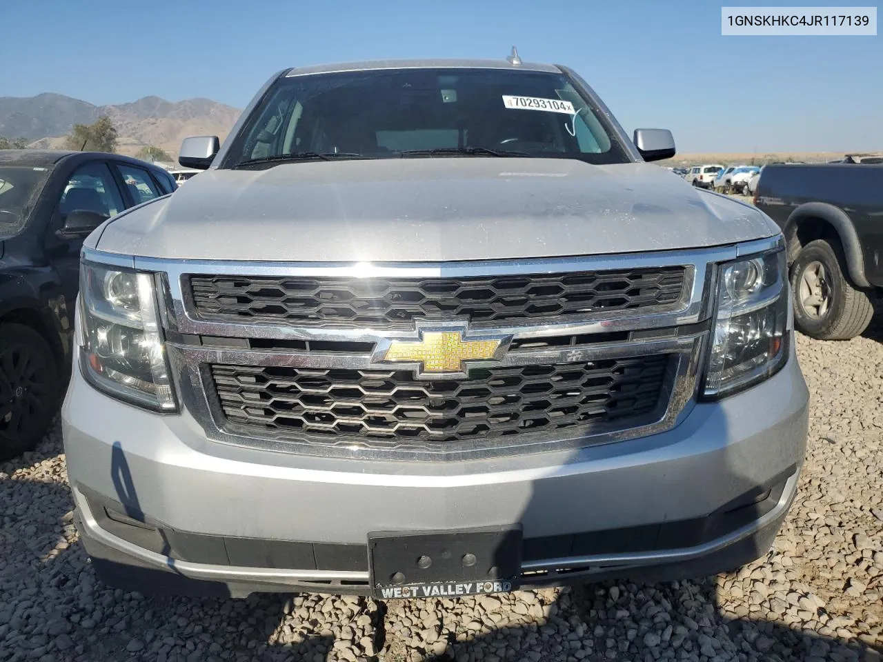 1GNSKHKC4JR117139 2018 Chevrolet Suburban K1500 Lt