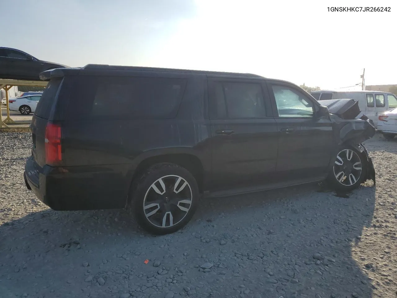 2018 Chevrolet Suburban K1500 Lt VIN: 1GNSKHKC7JR266242 Lot: 71378904