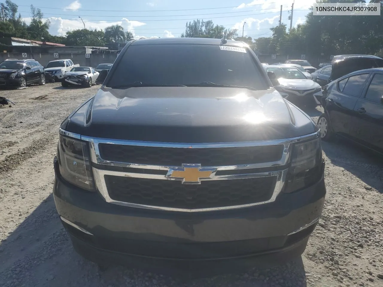 1GNSCHKC4JR307908 2018 Chevrolet Suburban C1500 Lt