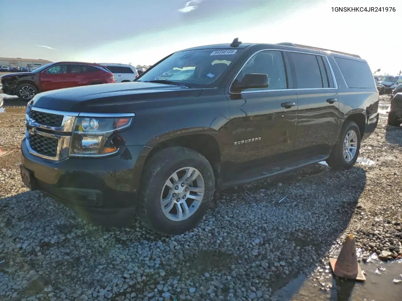 1GNSKHKC4JR241976 2018 Chevrolet Suburban K1500 Lt