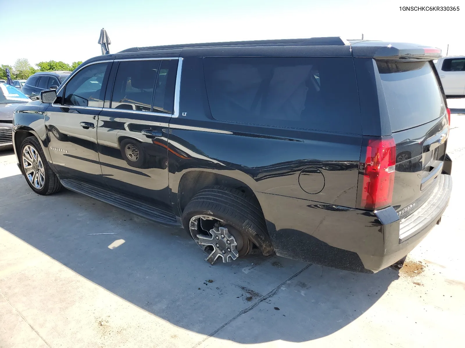 2019 Chevrolet Suburban C1500 Lt VIN: 1GNSCHKC6KR330365 Lot: 48432684