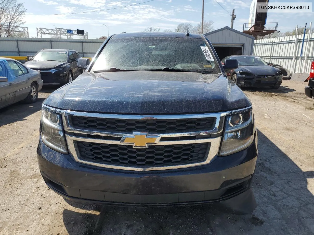 1GNSKHKC5KR393010 2019 Chevrolet Suburban K1500 Lt