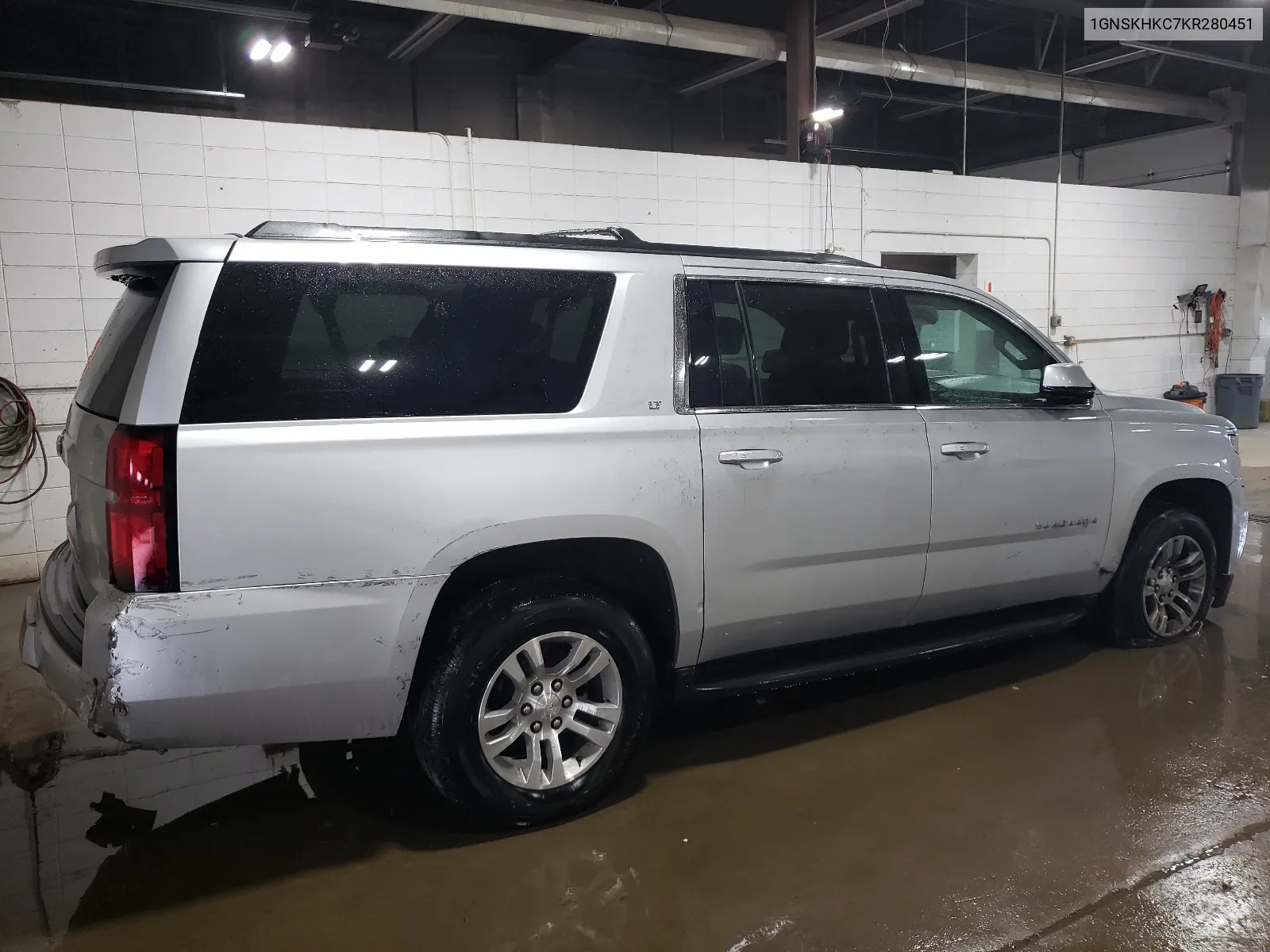 1GNSKHKC7KR280451 2019 Chevrolet Suburban K1500 Lt