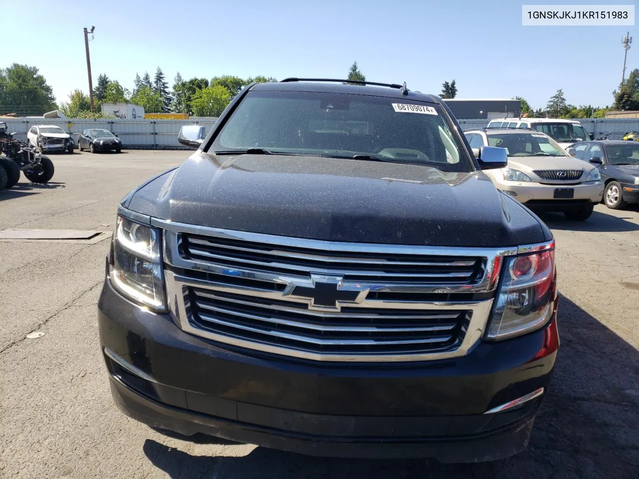 2019 Chevrolet Suburban K1500 Premier VIN: 1GNSKJKJ1KR151983 Lot: 68709074