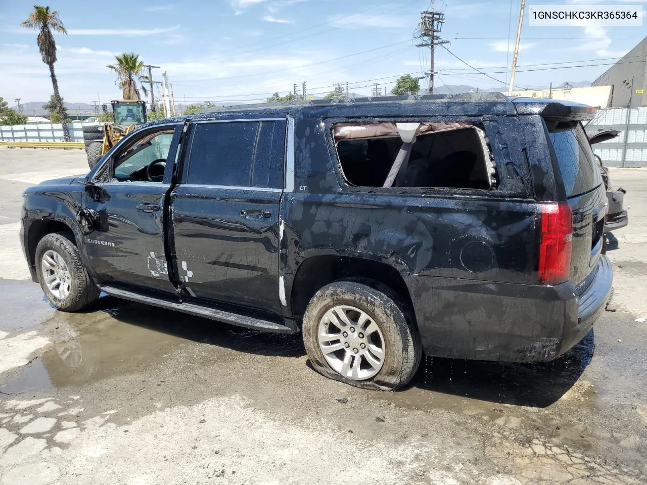 1GNSCHKC3KR365364 2019 Chevrolet Suburban C1500 Lt