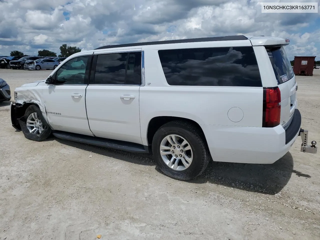 1GNSCHKC3KR163771 2019 Chevrolet Suburban C1500 Lt