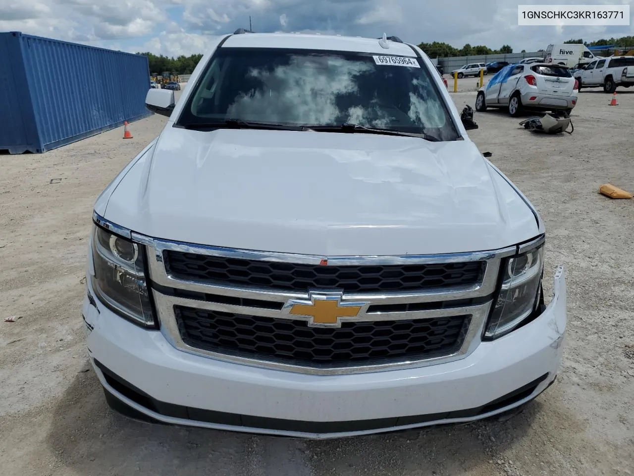 2019 Chevrolet Suburban C1500 Lt VIN: 1GNSCHKC3KR163771 Lot: 69765964