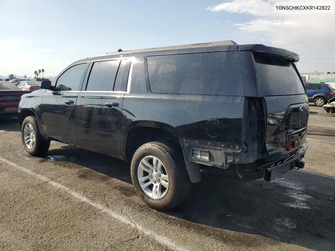 2019 Chevrolet Suburban C1500 Lt VIN: 1GNSCHKCXKR142822 Lot: 72620164