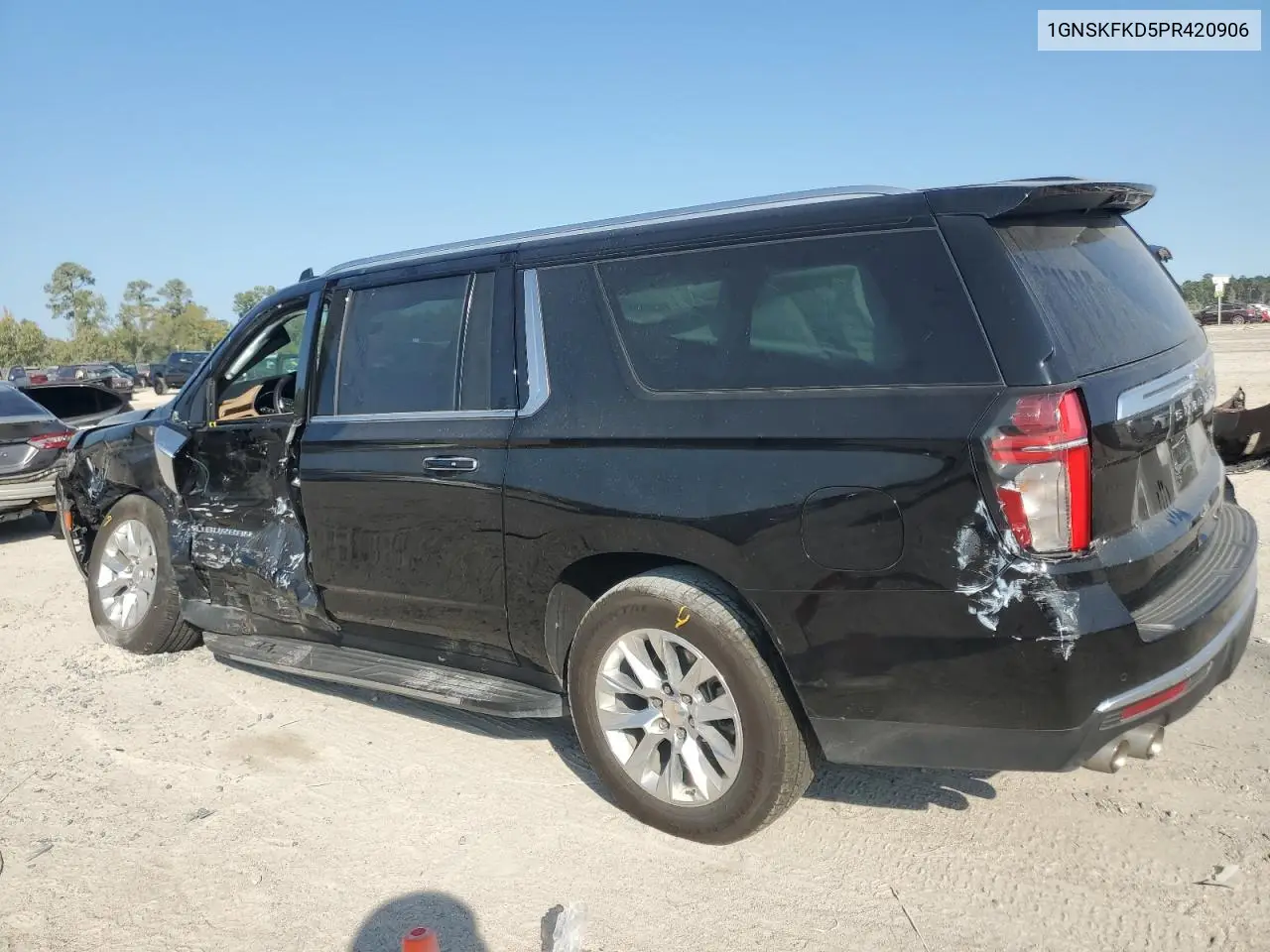 1GNSKFKD5PR420906 2023 Chevrolet Suburban K1500 Premier