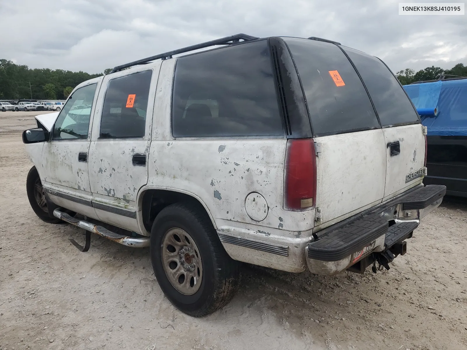 1995 Chevrolet Tahoe K1500 VIN: 1GNEK13K8SJ410195 Lot: 58611444