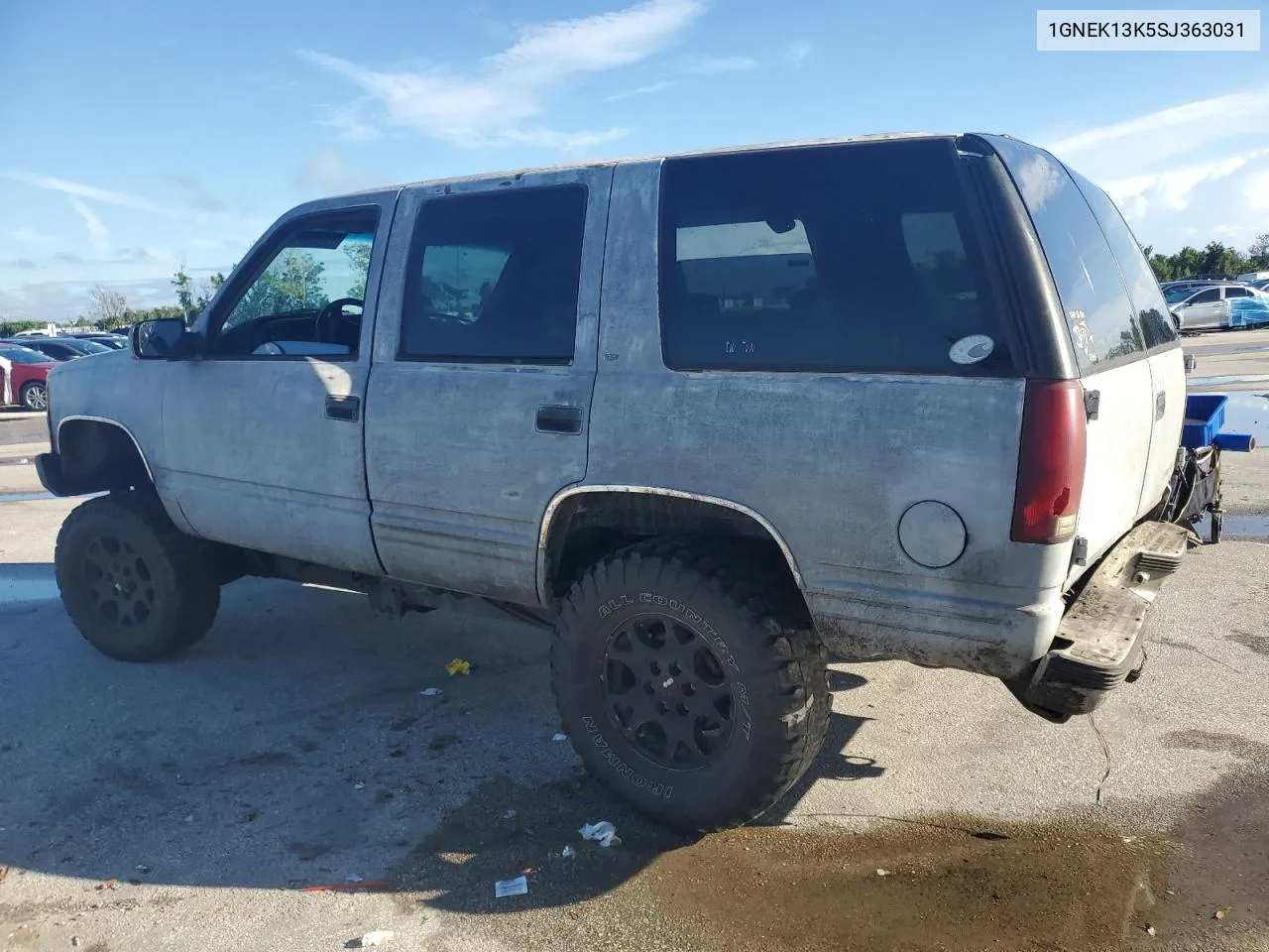 1995 Chevrolet Tahoe K1500 VIN: 1GNEK13K5SJ363031 Lot: 71237054