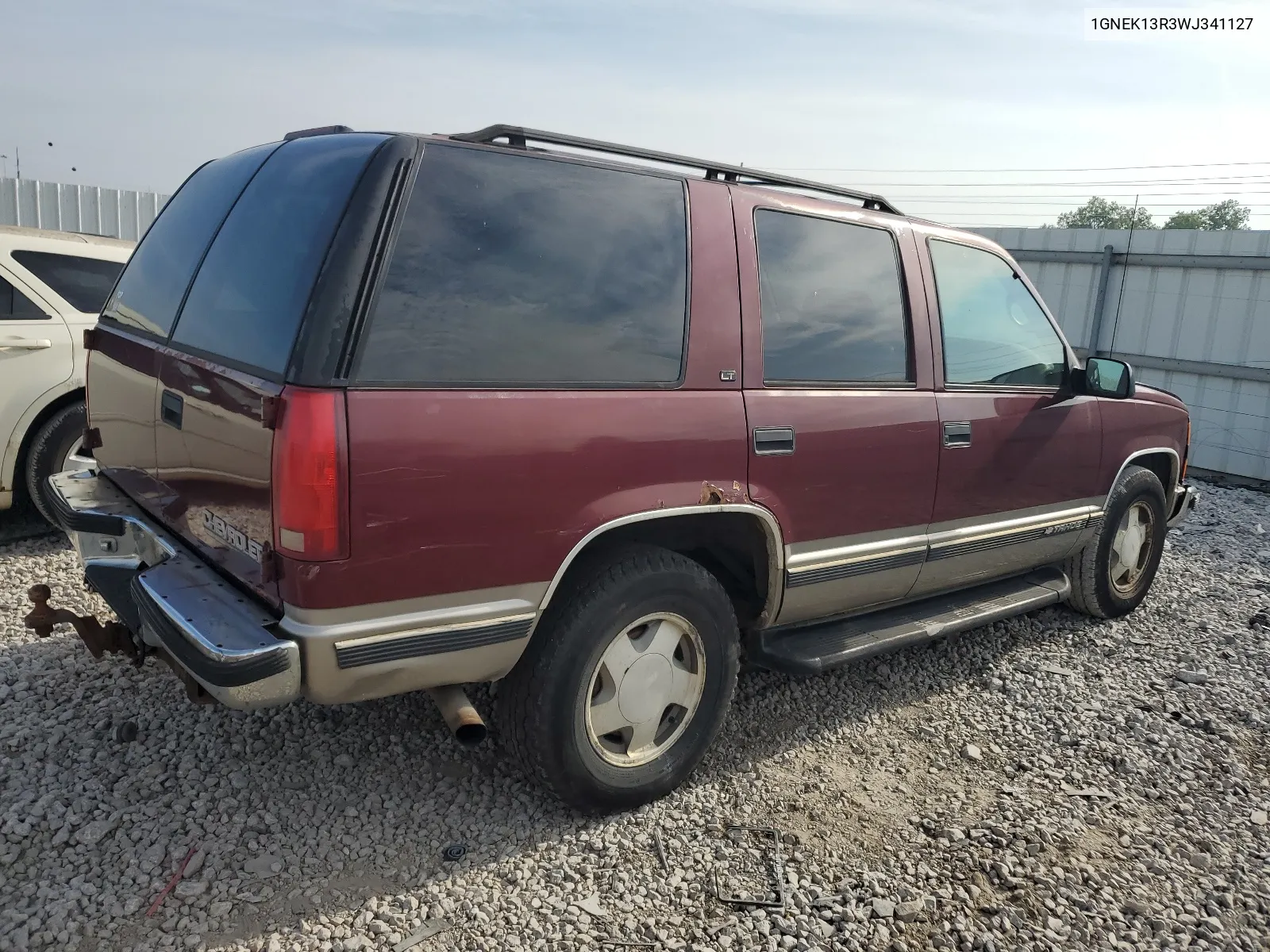 1998 Chevrolet Tahoe K1500 VIN: 1GNEK13R3WJ341127 Lot: 67648714