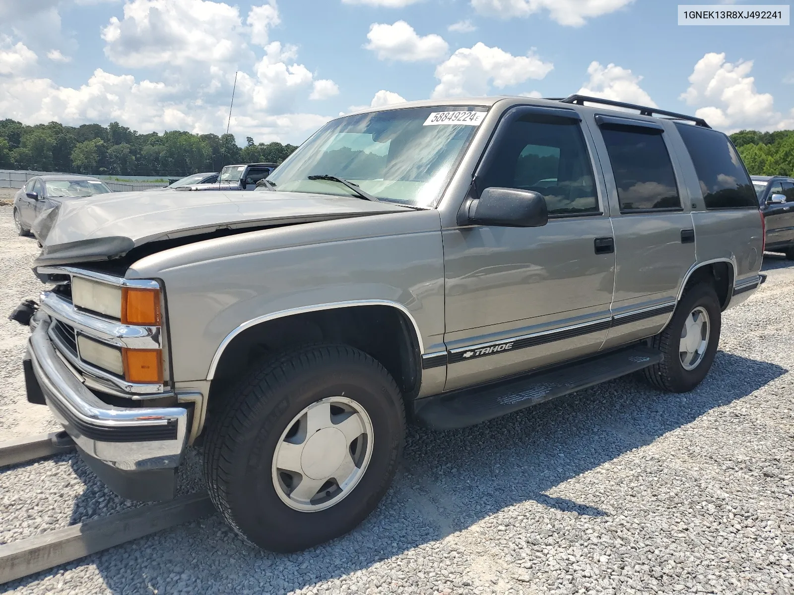 1999 Chevrolet Tahoe K1500 VIN: 1GNEK13R8XJ492241 Lot: 58849224