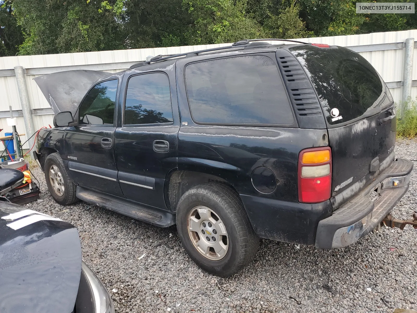 2000 Chevrolet Tahoe C1500 VIN: 1GNEC13T3YJ155714 Lot: 64169434