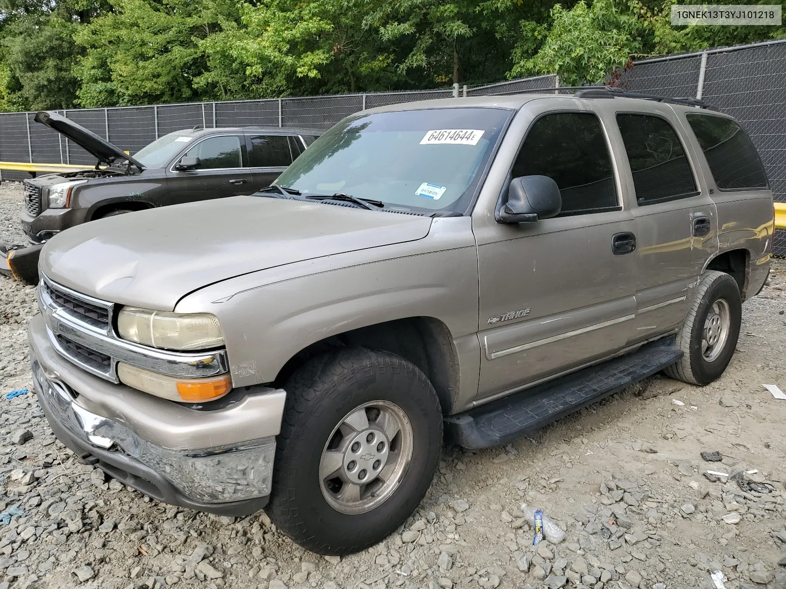 2000 Chevrolet Tahoe K1500 VIN: 1GNEK13T3YJ101218 Lot: 64614644