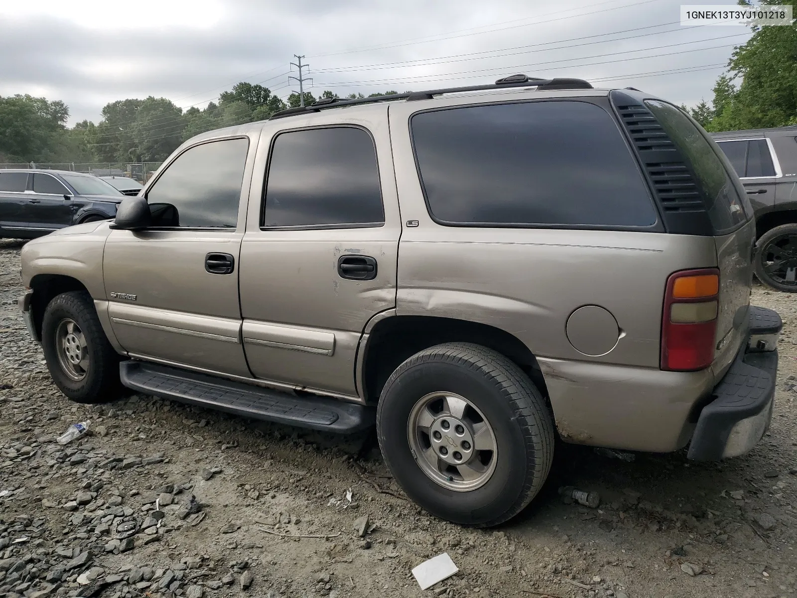 2000 Chevrolet Tahoe K1500 VIN: 1GNEK13T3YJ101218 Lot: 64614644