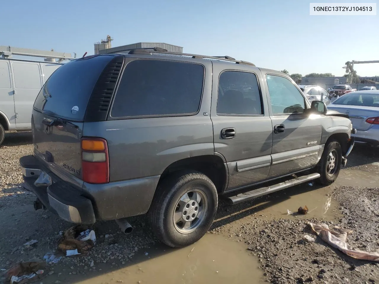 2000 Chevrolet Tahoe C1500 VIN: 1GNEC13T2YJ104513 Lot: 66882344