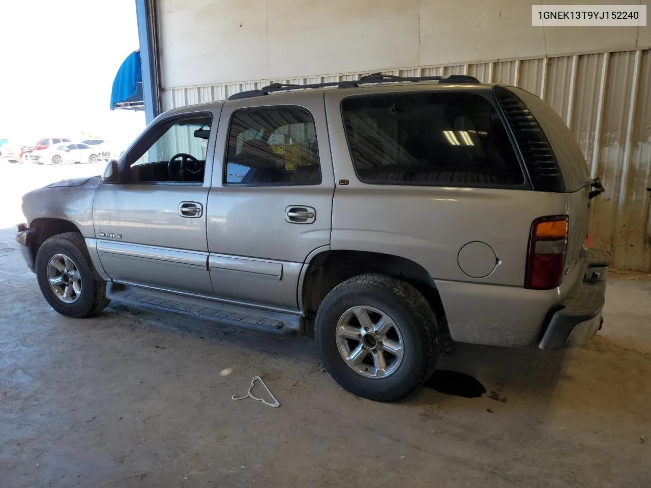 2000 Chevrolet Tahoe K1500 VIN: 1GNEK13T9YJ152240 Lot: 70780644