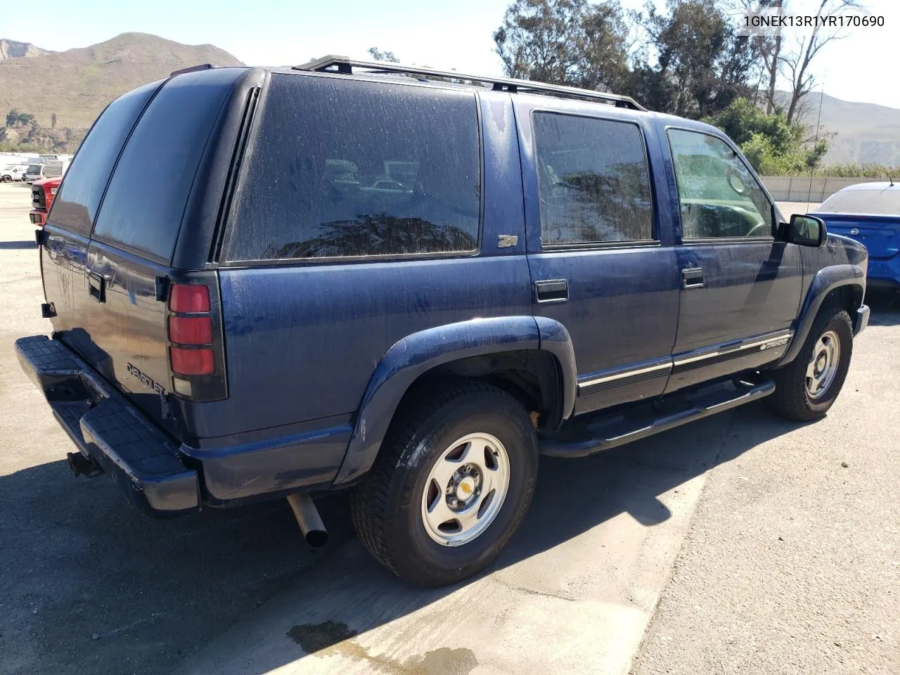 2000 Chevrolet Tahoe K1500 VIN: 1GNEK13R1YR170690 Lot: 72806004