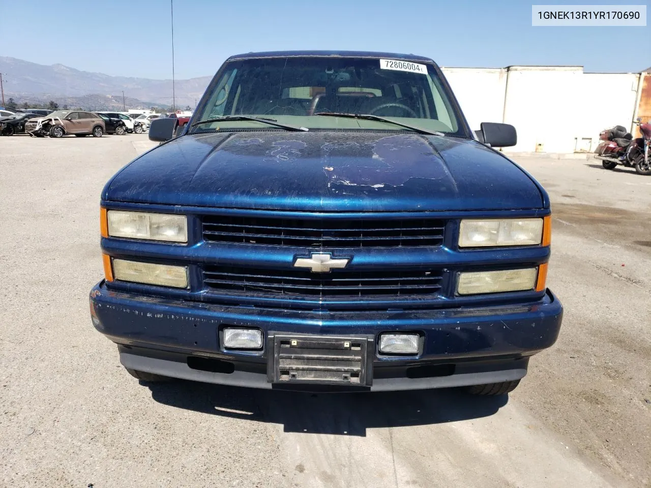 2000 Chevrolet Tahoe K1500 VIN: 1GNEK13R1YR170690 Lot: 72806004