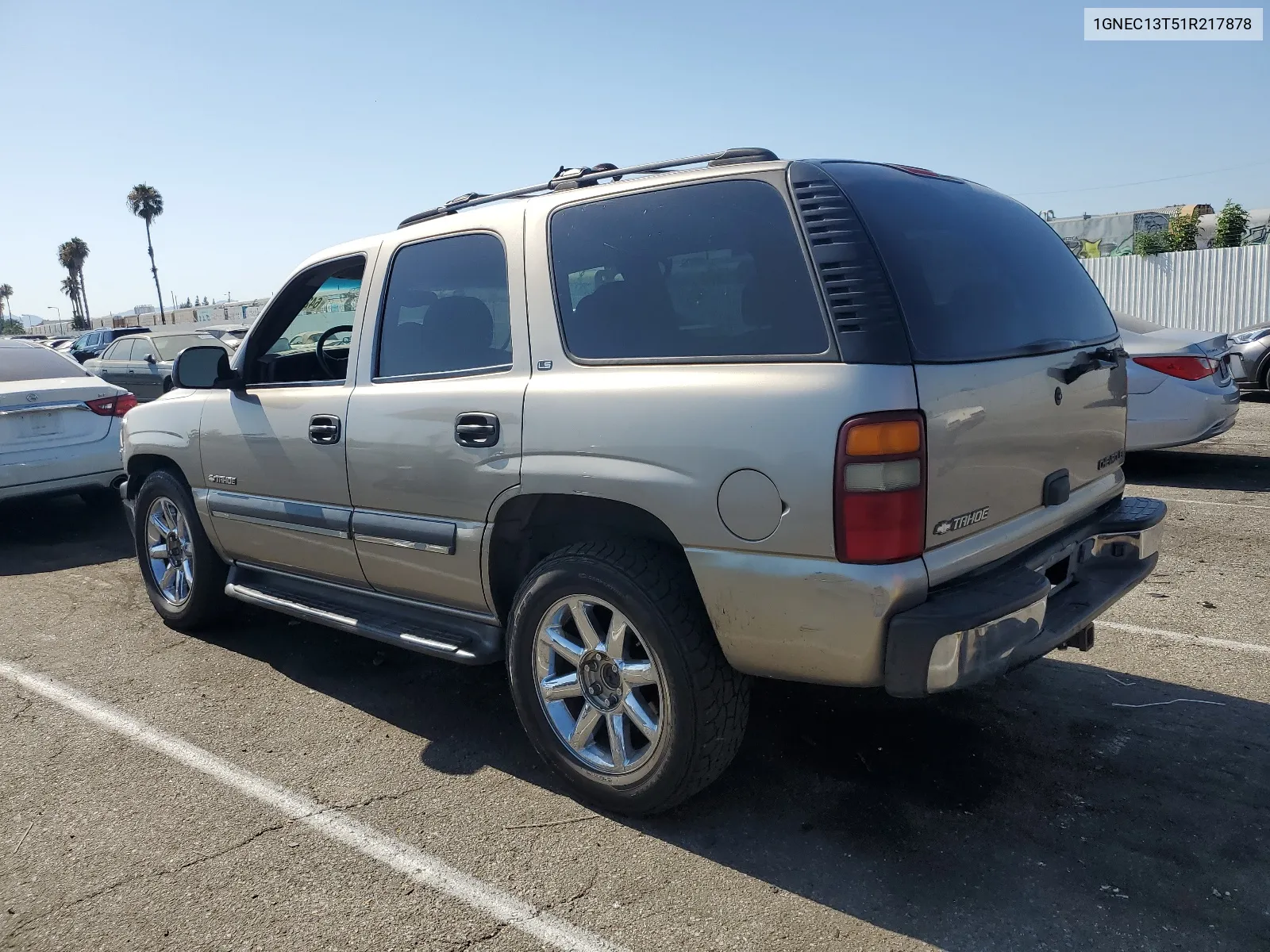 1GNEC13T51R217878 2001 Chevrolet Tahoe C1500