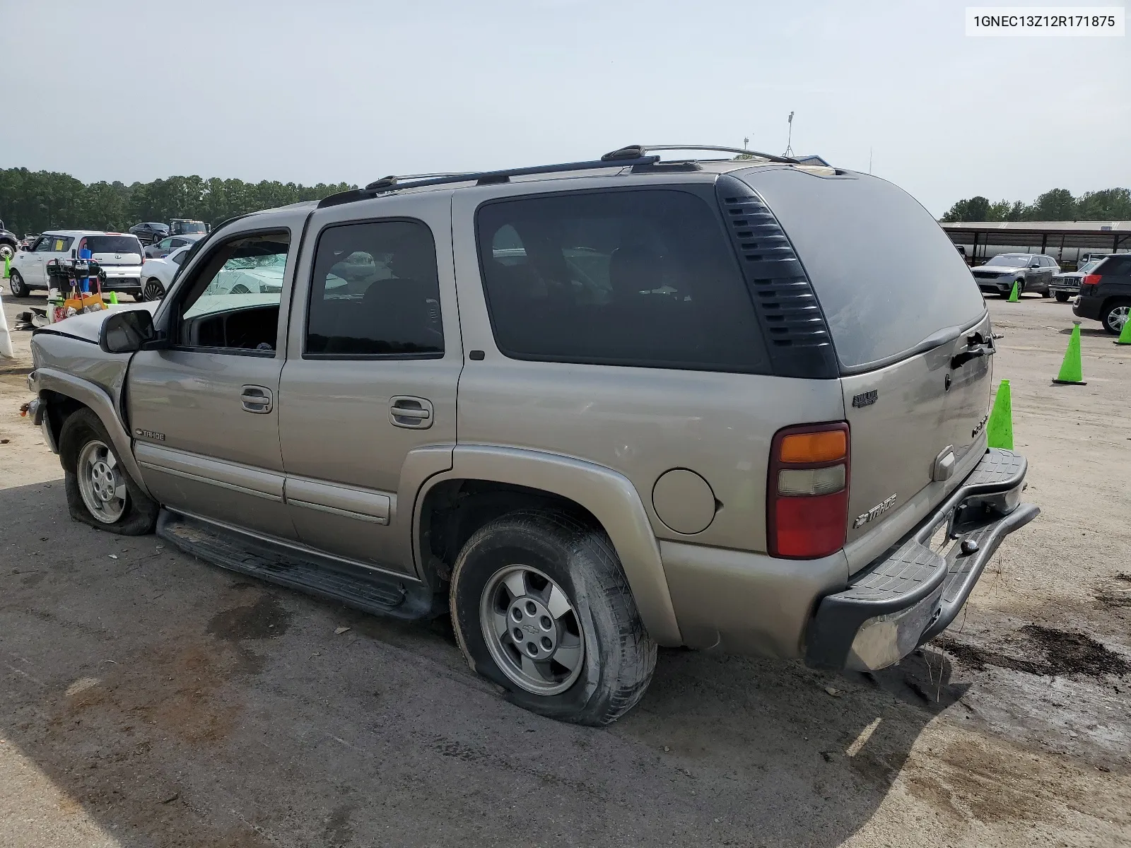 2002 Chevrolet Tahoe C1500 VIN: 1GNEC13Z12R171875 Lot: 65946974