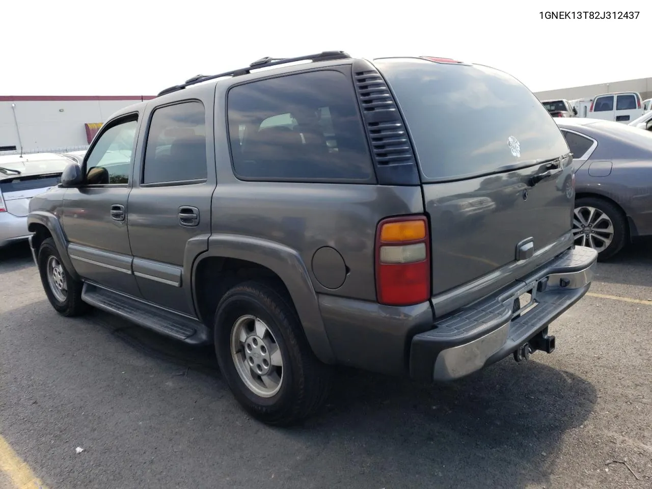 2002 Chevrolet Tahoe K1500 VIN: 1GNEK13T82J312437 Lot: 66462063