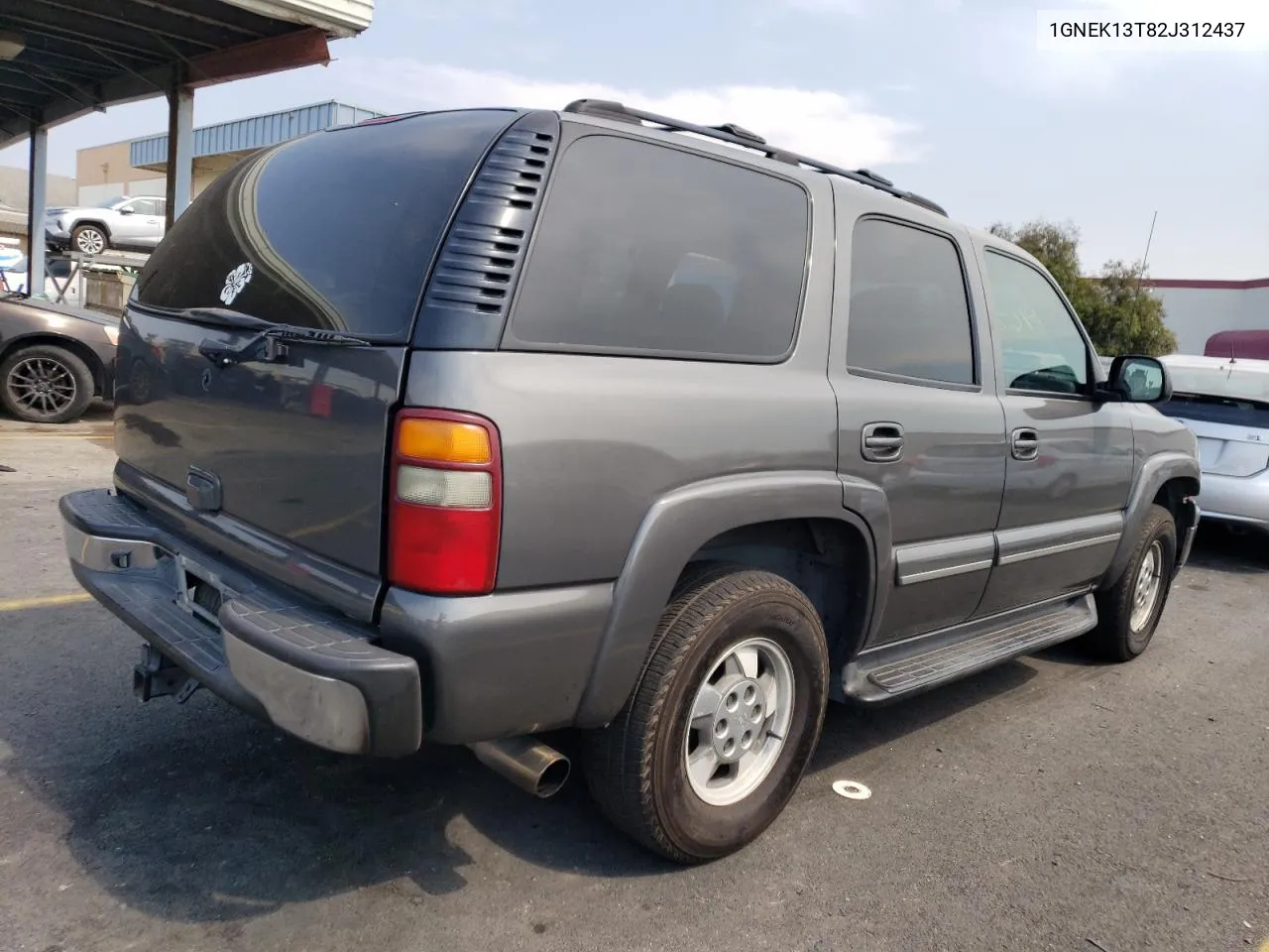 2002 Chevrolet Tahoe K1500 VIN: 1GNEK13T82J312437 Lot: 66462063