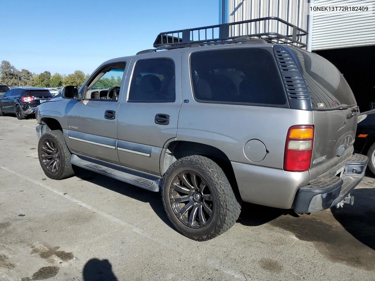 2002 Chevrolet Tahoe K1500 VIN: 1GNEK13T72R182409 Lot: 68849004